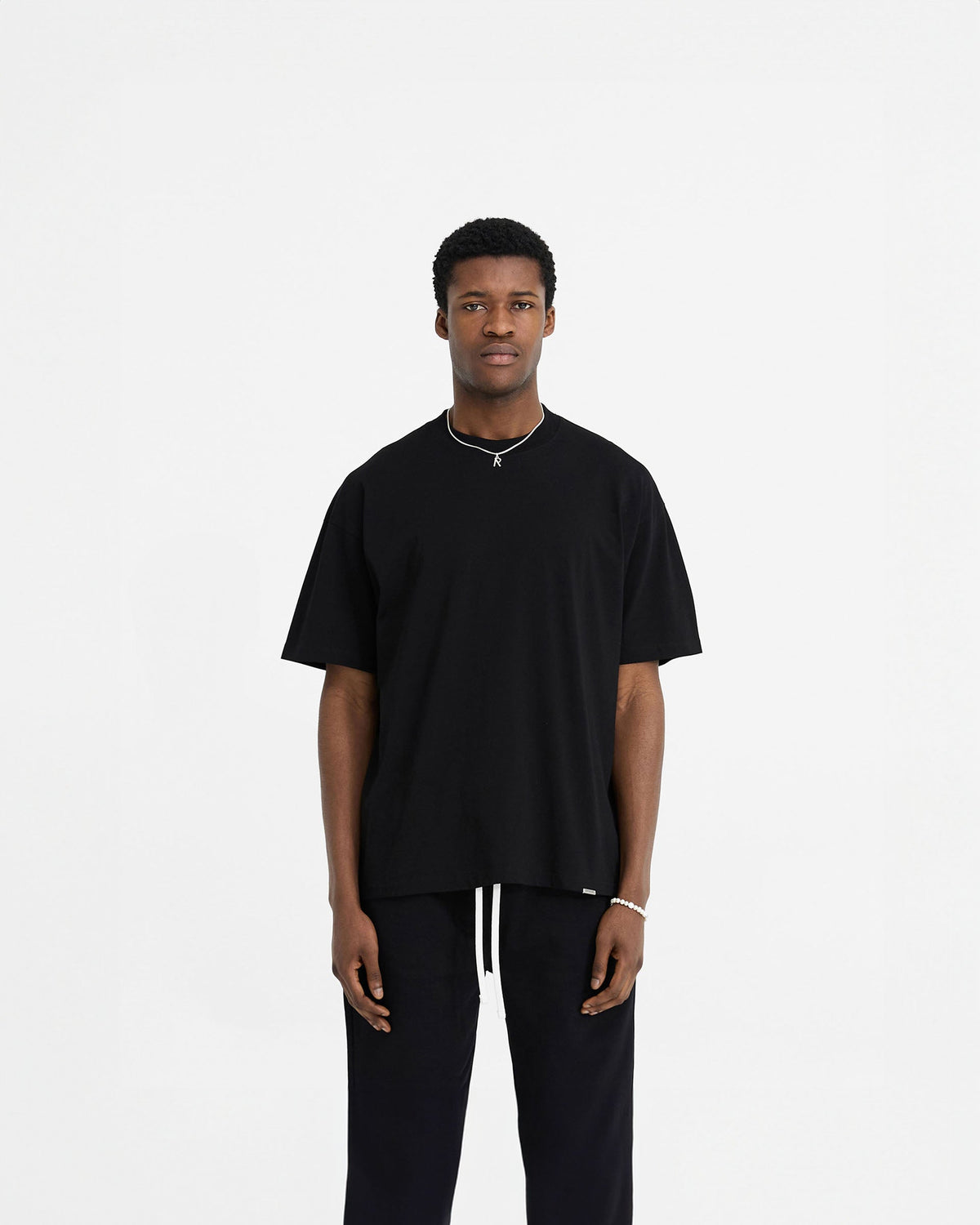 0011__0033__0007_ovesizedteeblack6_TOPCROP